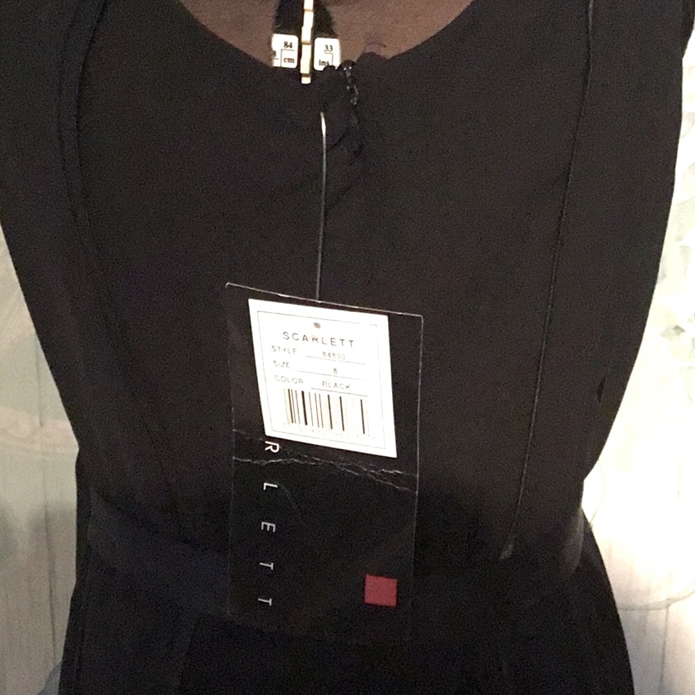 Dress - Picture 5 of 6